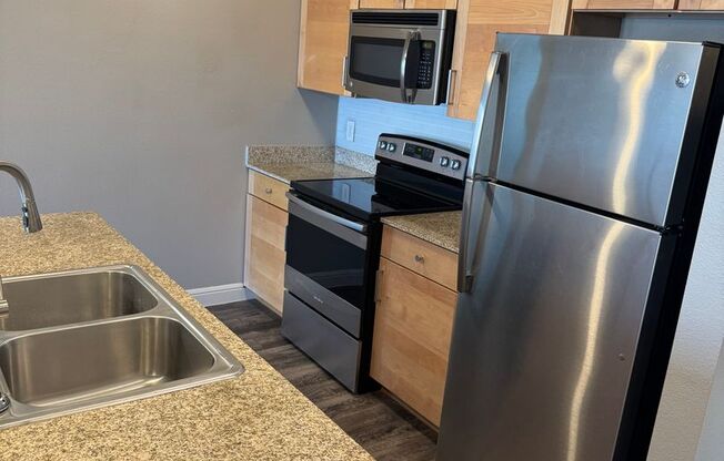 2 beds, 2 baths, 947 sqft, $1,399, Unit 3A-1305