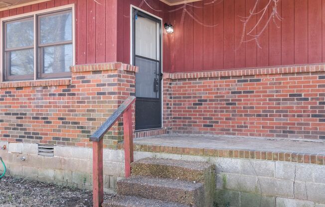 Beautiful Duplex Located near Downtown Columbia!