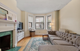 16 GLENVILLE