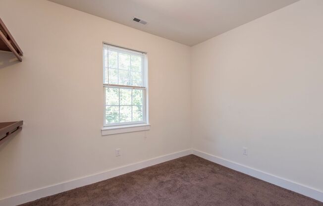 3 beds, 3 baths, 876 sqft, $1,463, Unit Unit 07