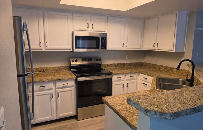 Charming 3 bed 2 bad located at Park 1