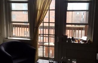 Charming 1.5 Bedroom