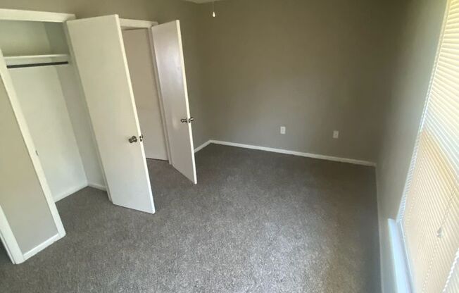 2 beds, 1.5 baths, 960 sqft, $1,075, Unit 27