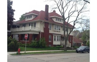 2975 N DOWNER AVE