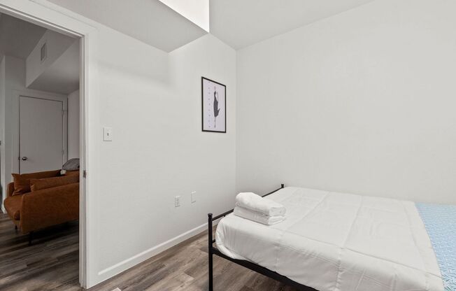 3 beds, 2 baths, 1,450 sqft, $1,400, Unit #206