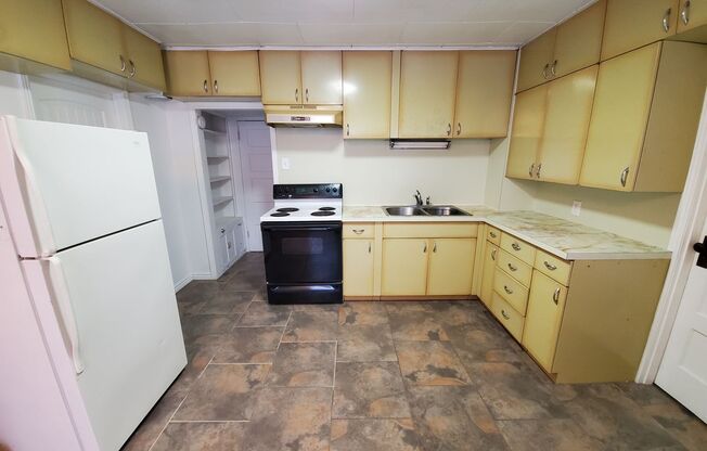 1206 2nd St.
