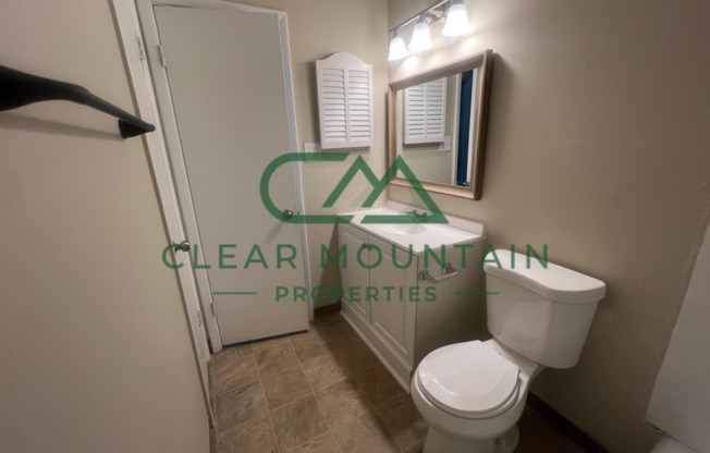 2 beds, 1 bath, 980 sqft, $1,075, Unit 79