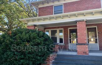 736 KENMORE BLVD