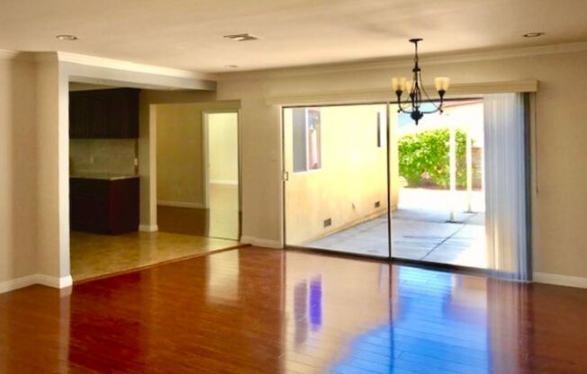 AVAILABLE NOW!!!: 4 BR / 2.75 BA IN ALHAMBRA!