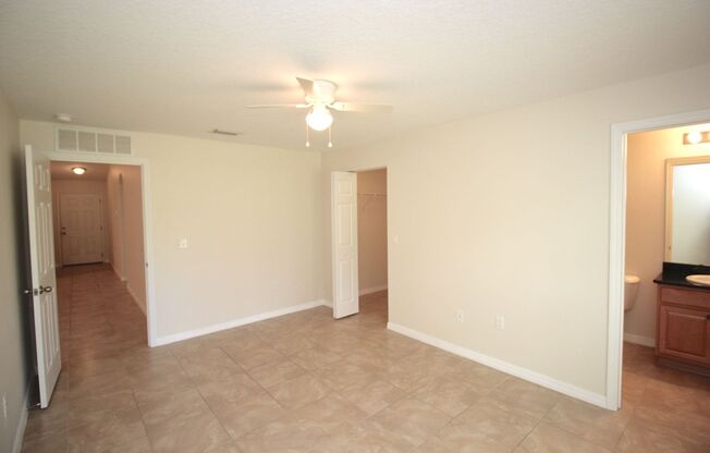 3 beds, 2 baths, $1,645, Unit Unit A