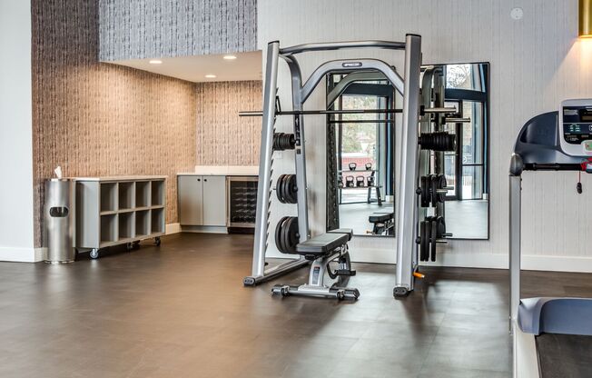 1 bed, 1 bath, 890 sqft, $1,600, Unit 126