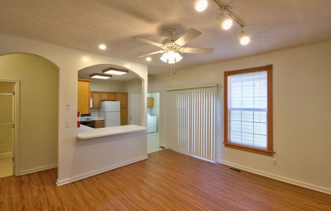 3 beds, 2 baths, 1,700 sqft, $1,999, Unit GP - 2717
