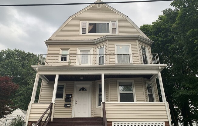 9 WARWICK ST