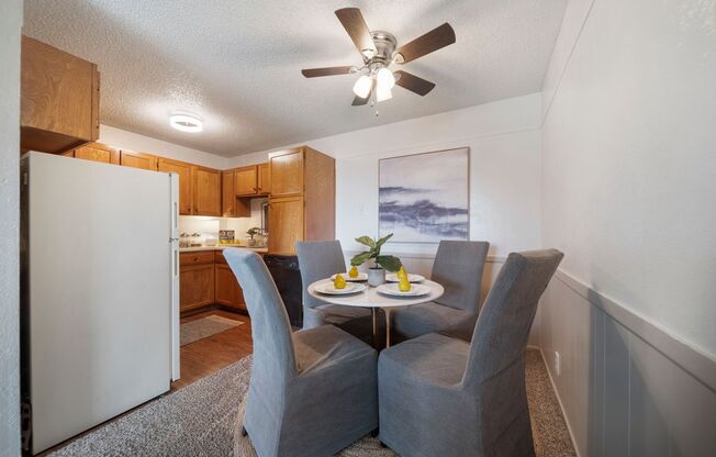 2 beds, 1 bath, 670 sqft, $1,259, Unit 02-232