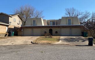 3 beds, 2.5 baths, $1,450