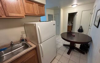 1 bed, 1 bath, $850, Unit 113