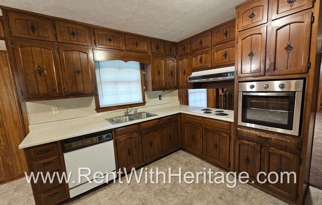 3 beds, 2 baths, $1,750