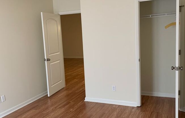 2 beds, 2 baths, 1,000 sqft, $1,625, Unit 207