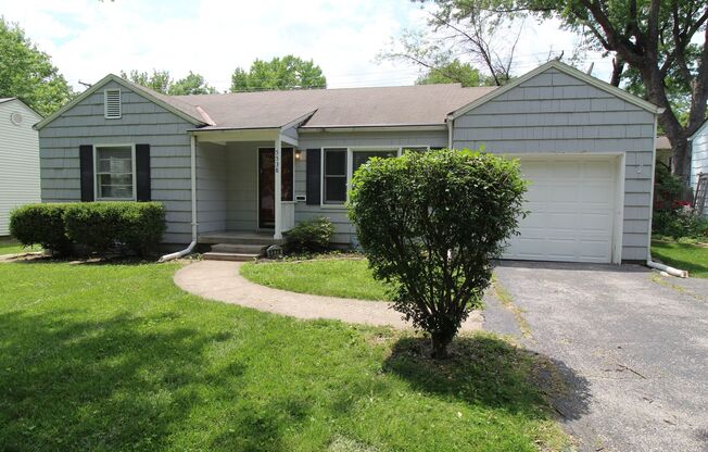 2 Bedroom 1 Bath Home in Mission Kansas