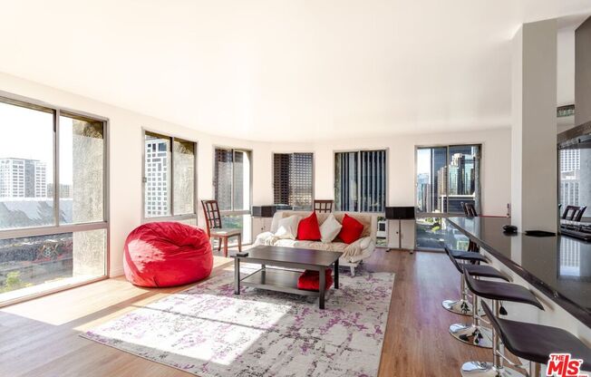 2 beds, 2 baths, 1,172 sqft, $4,550, Unit 1105