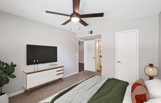 2 beds, 2 baths, 950 sqft, $1,399, Unit 166