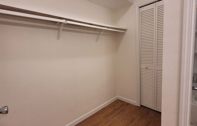 Studio, 1 bath, 450 sqft, $625, Unit 837-Unit 3