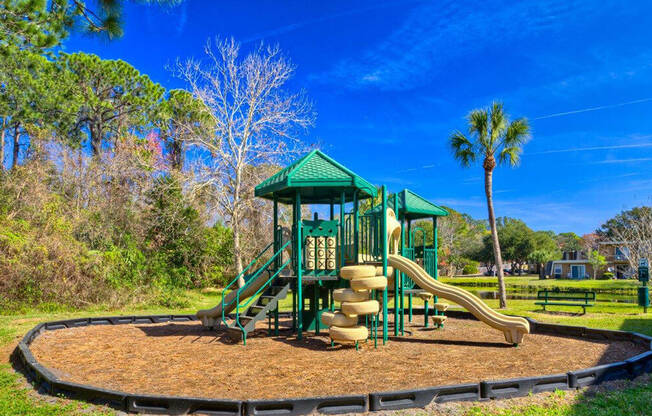 Playground at Auburn Glen Apartments, Florida
