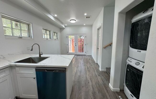 931 West 23rd Street