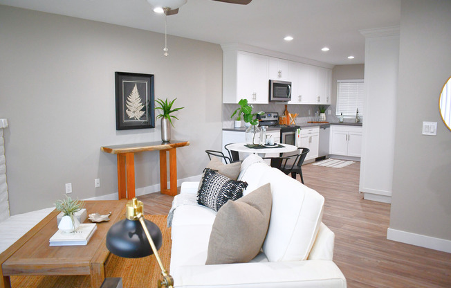 2 beds, 2 baths, 976 sqft, $2,495, Unit 310-C