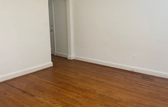 2 beds, 1 bath, 755 sqft, $1,895, Unit 416 #3