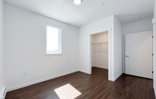 2 beds, 2 baths, 964 sqft, $3,740, Unit 320