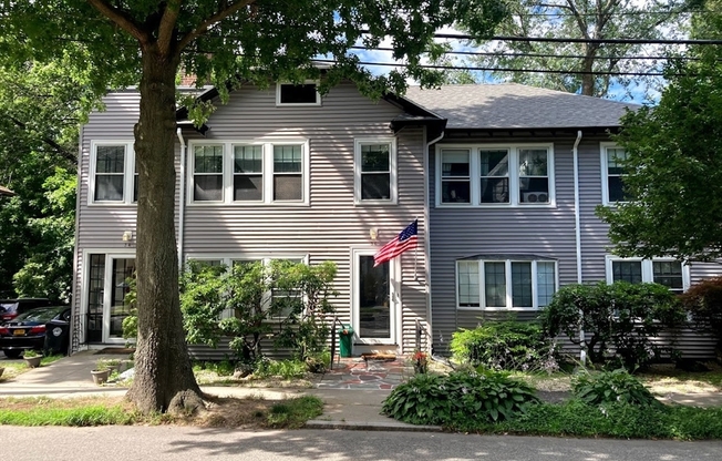 36 BEACONSFIELD RD