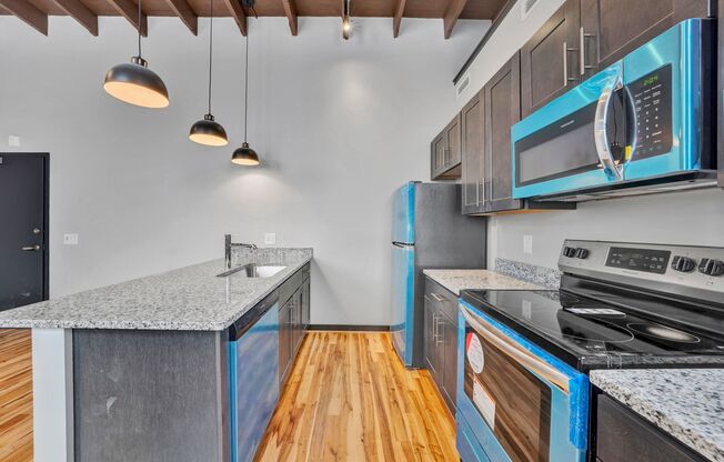 1 bed, 1 bath, 611 sqft, $1,095, Unit 307