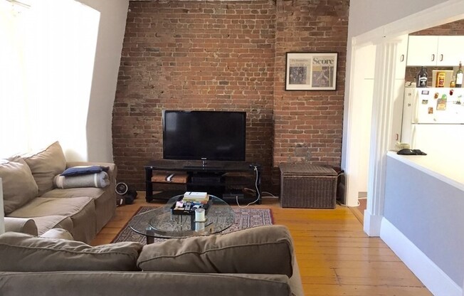 25 E Concord St 2