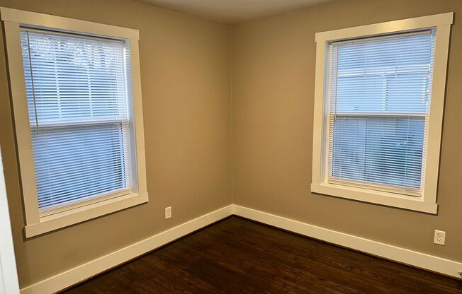 Beautiful 2 Bedroom Belmont Bungalow