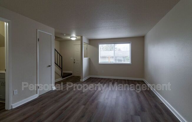 1327 Z ST