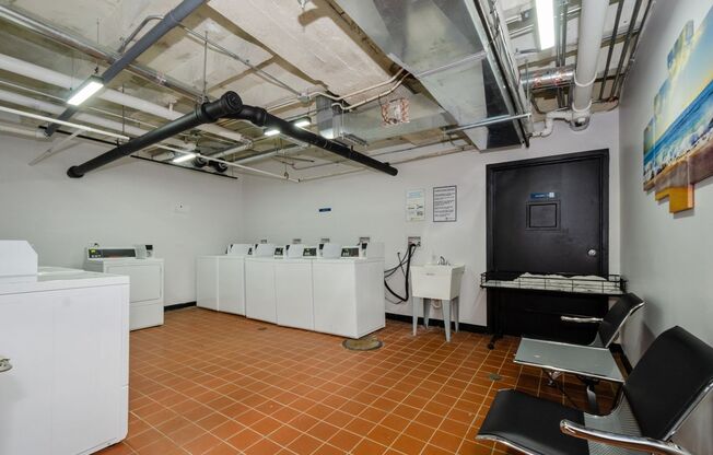 2 beds, 1 bath, 500 sqft, $1,750, Unit 7456-3C