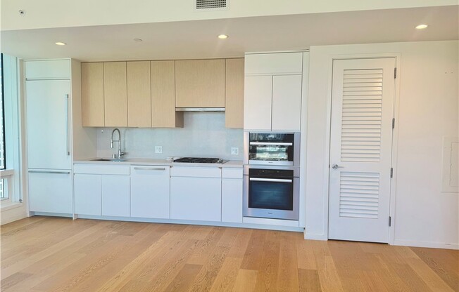 1 bed, 1 bath, 828 sqft, $3,100, Unit 2102