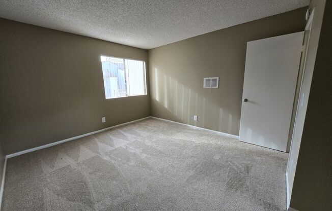 1 bed, 1 bath, 640 sqft, $1,995, Unit 656 - 151