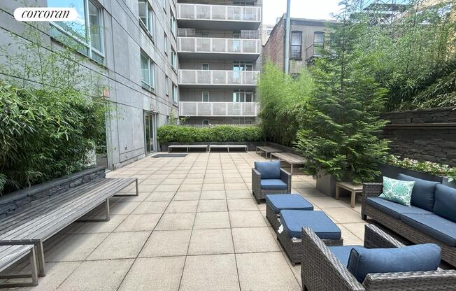 545 W 110 ST