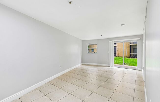 1 bed, 1.5 baths, 866 sqft, $1,900, Unit L- 504