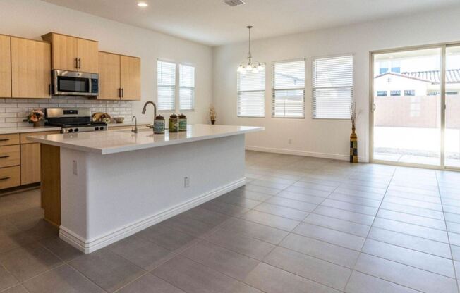 21063 E MAYBERRY RD