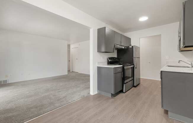 Carefree Living at Lafayette Park Place, Detroit, MI, Detroit, 48207