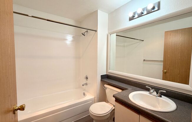 1 bed, 1 bath, 674 sqft, $1,515, Unit N104