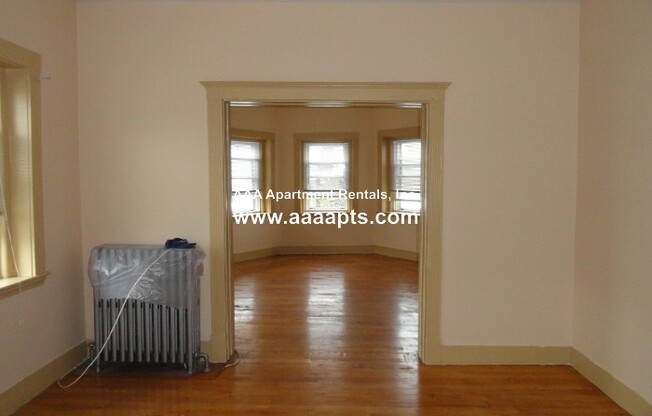 32 ASHLEY ST