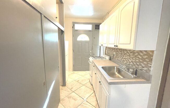 Studio, 1 bath, $845, Unit 111