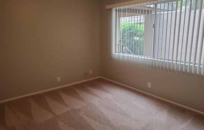 2 beds, 1 bath, 980 sqft, $2,500, Unit 080