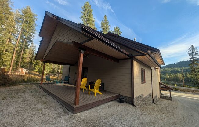 Luxury Pend Oreille River Waterfront Rental