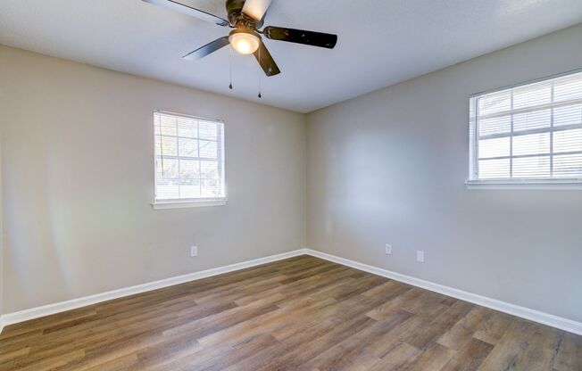 2 beds, 1 bath, 850 sqft, $1,195, Unit 8B