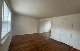 2 beds, 1 bath, $1,250, Unit 394 Wyatt Road